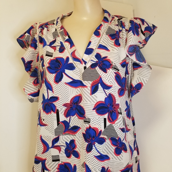 Halogen Floral Flutter Ruffle Sleeve V-Neck Shirt - Picture 5 of 5